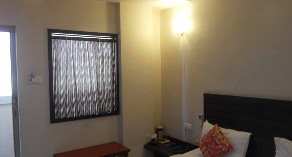Hotel Sea Rock, Raipur 4